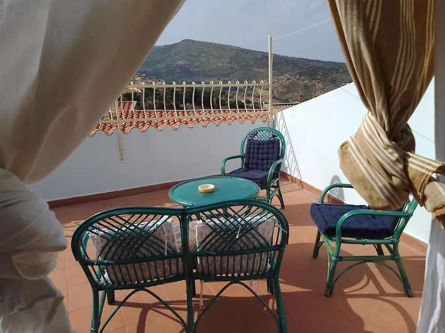 Casa Vacanze Sa Rocchitta Querce  意大利